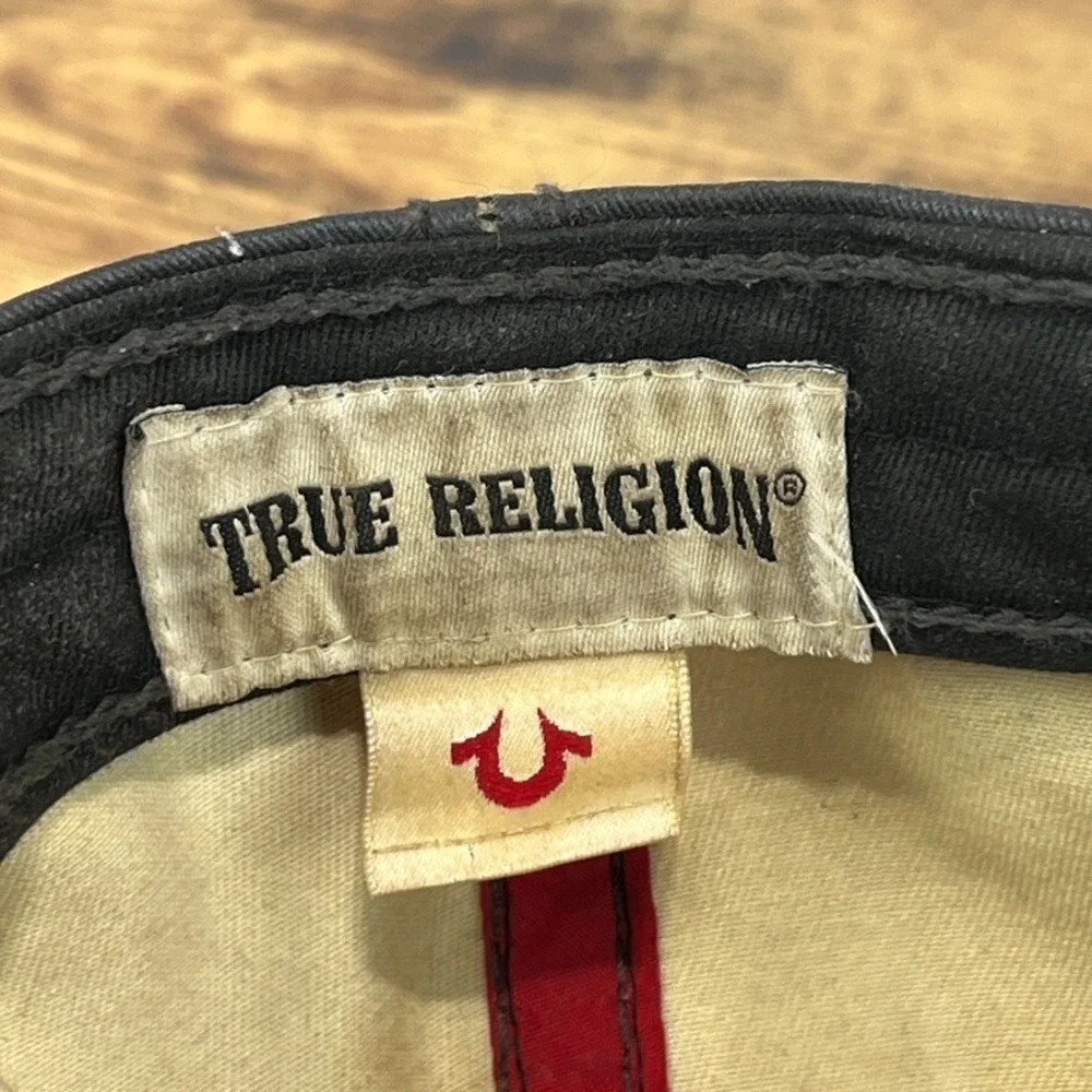 True Religion Waxed Cotton Spellout Logo Baseball Hat‎ Leather Strapback